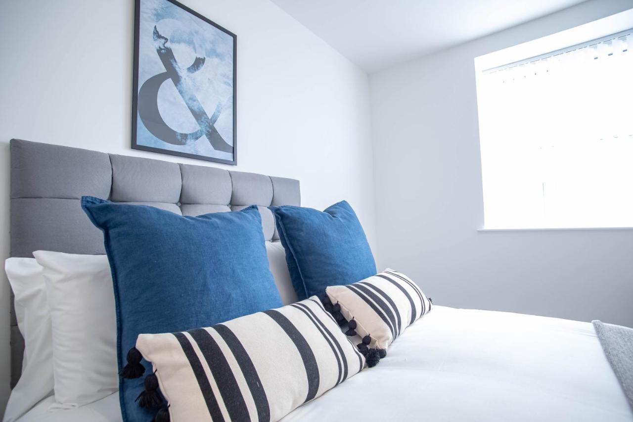 Luxury Apartments Available Next To Train Station - The Wallgate Apartments Wigan - Free Parking Esterno foto
