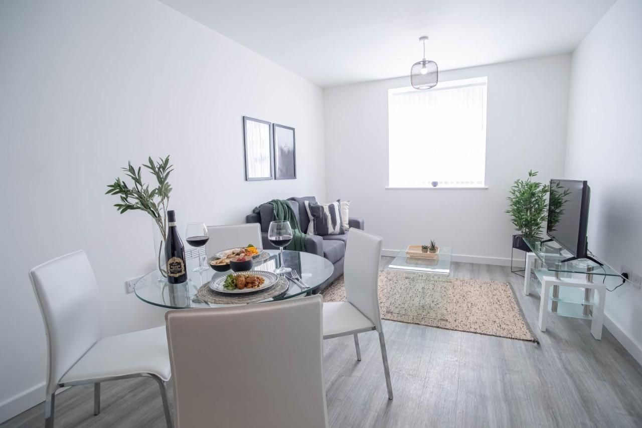 Luxury Apartments Available Next To Train Station - The Wallgate Apartments Wigan - Free Parking Esterno foto